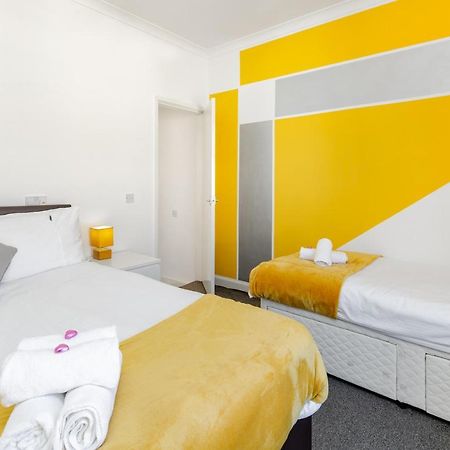 Cosy Anfield Guesthouse - Free Parking Liverpool Kültér fotó